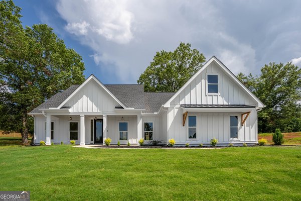 135 Oak Terrace Drive, Baldwin