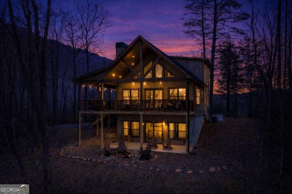 447 Pig Trail, Cherry Log