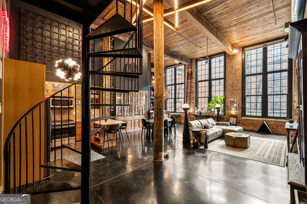 main picture of 170 Boulevard, Atlanta