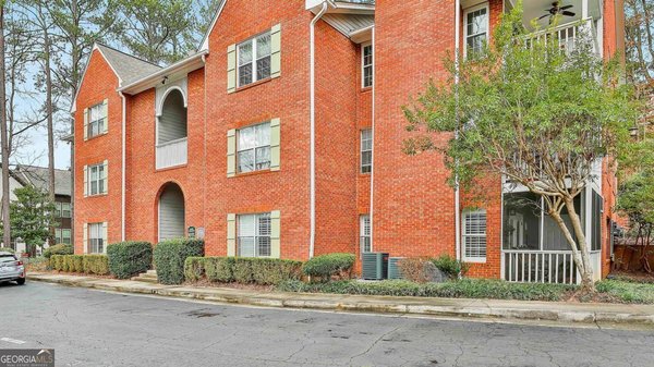 1029 Jamestown Road Decatur