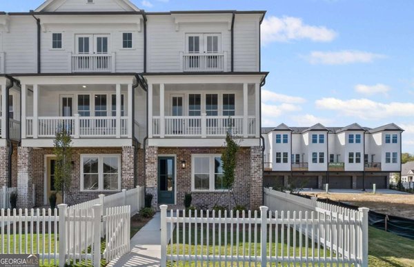 217 Village Overlook, Canton