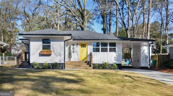 868 Stokeswood Avenue Atlanta