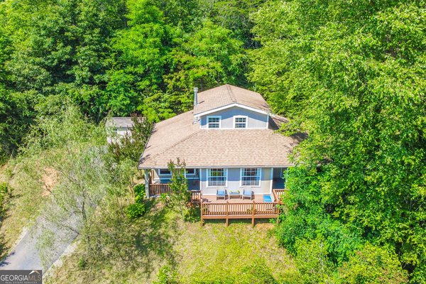 1216 Bugscuffle Road, Hiawassee