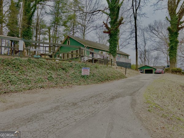 3402 Bc Grant Road, Cornelia