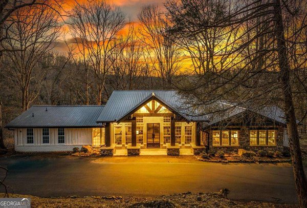 166 Red Oak Lane, Mccaysville