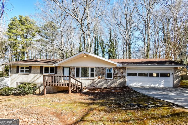 156 King David Drive Lilburn