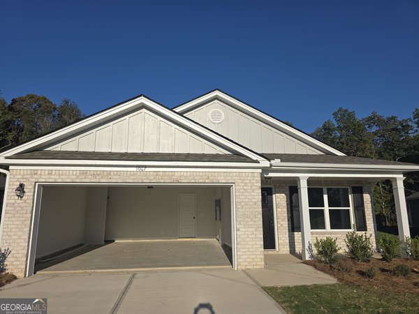 1067 Jeannine Lane, Winder
