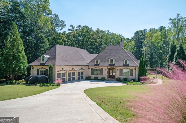 902 Lenora Drive, Kennesaw