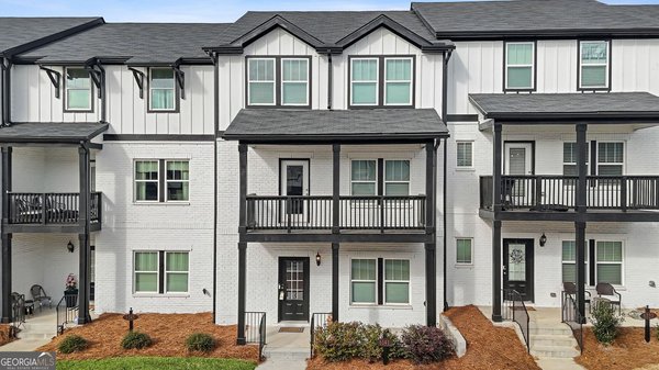 6141 Ogeechee Road Mableton