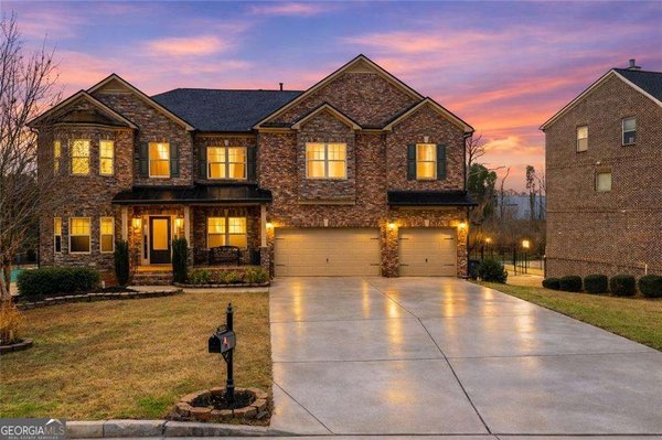 3639 Lake Estates Way, Atlanta