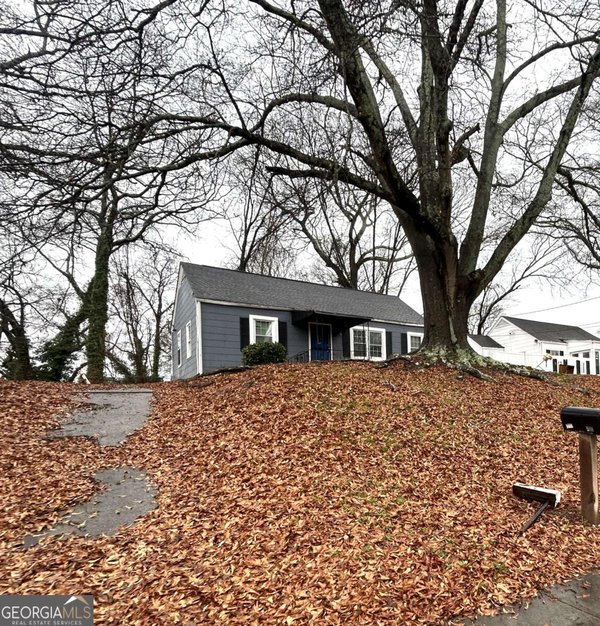 540 Hamilton E Holmes Drive, Atlanta