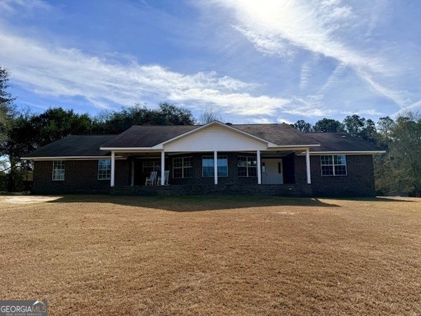 1431 Community Road, Glennville