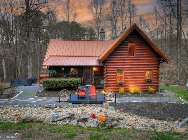 222 Grouse Lane, Talking Rock