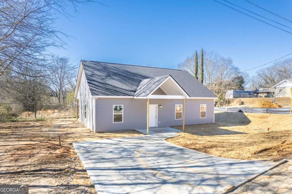 30 Moore Avenue Toccoa