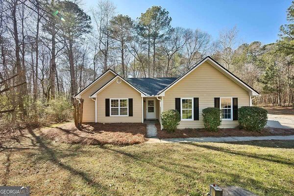 1679 Bullock Trail, Loganville