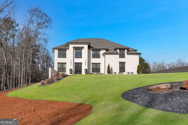 3079 Flat Shoals Road Conyers