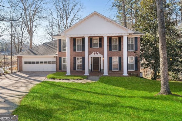 400 Fallen Leaf Lane, Roswell