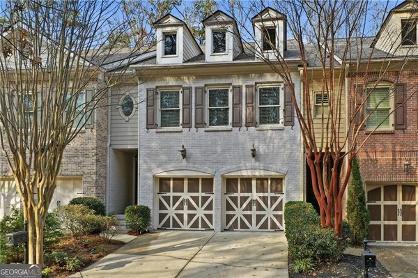 2642 Long Pointe Roswell