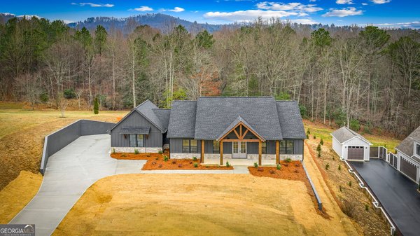 38 Susie Court Blairsville