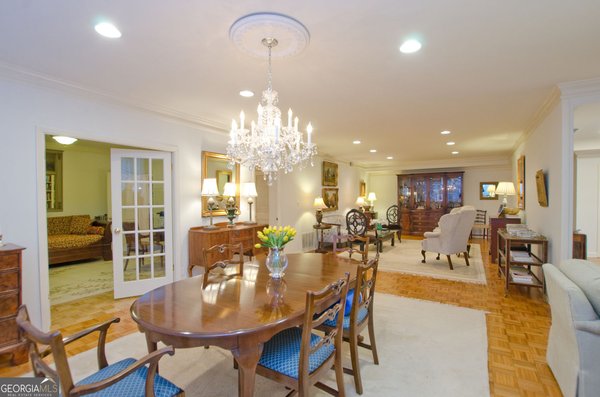 2734 Peachtree Road, Atlanta