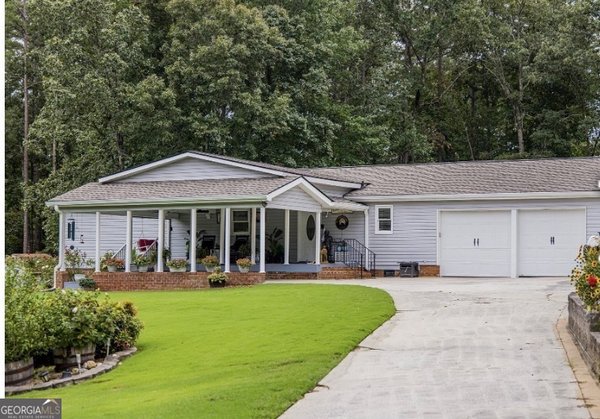 38 Lakeview Drive, Lindale