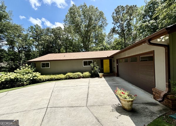 125 Cannongate Circle, Sharpsburg