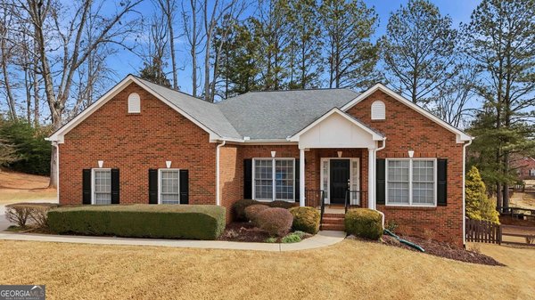 602 Crabapple Court, Canton