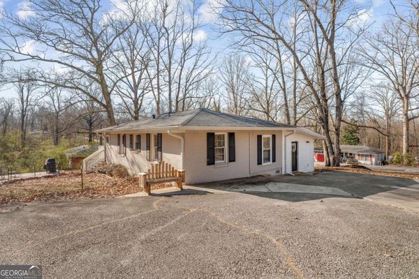 6168 Ellis Street Douglasville