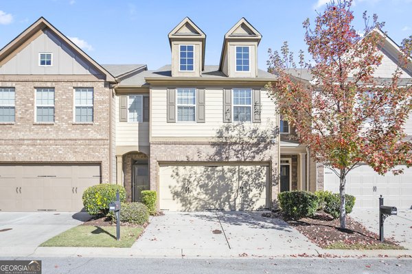 2394 Whiteoak Court Smyrna
