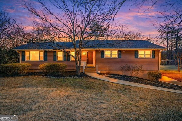 513 Rivercrest Drive, Woodstock