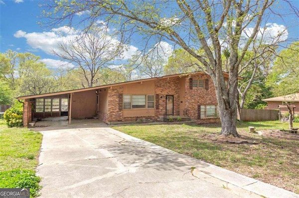 1324 Hicks Circle, Conyers