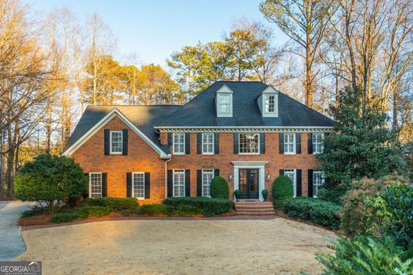 9365 Bluffwind Chase, Roswell