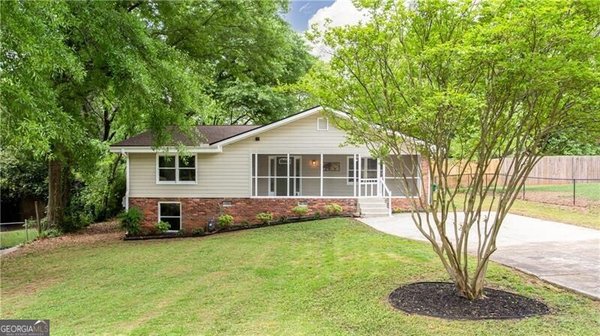 848 East Avenue Scottdale