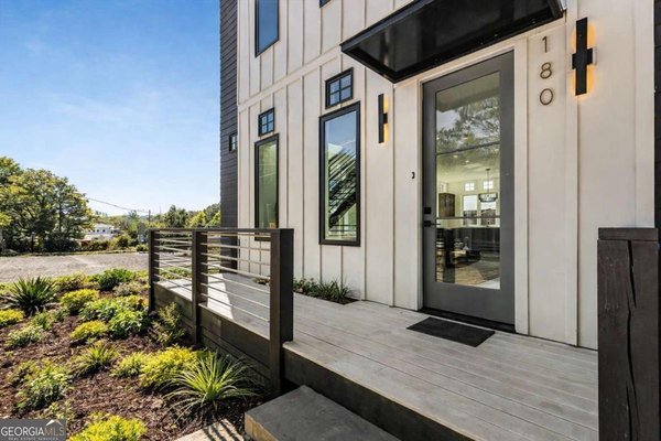 180 Railroad Street Canton