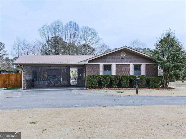 257 Iracille Lane, Calhoun