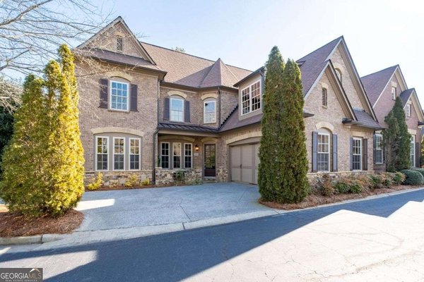 4650 Woodlawn Gates Lane Marietta