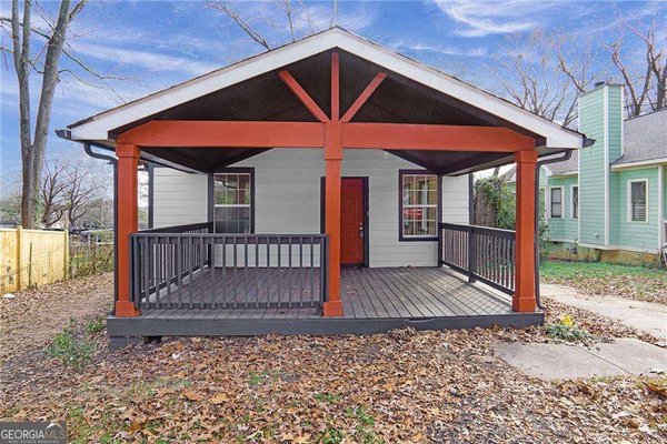 391 Bend Avenue, Atlanta