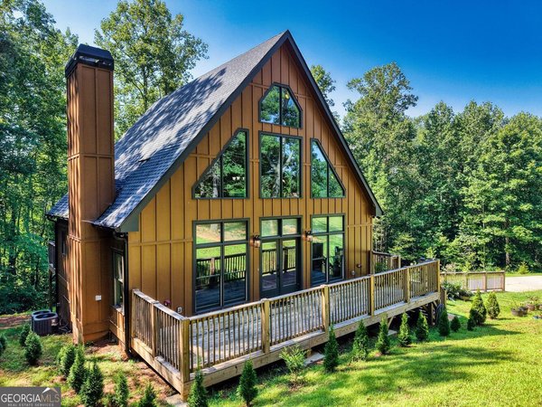 206 Gladson Lane, Blairsville