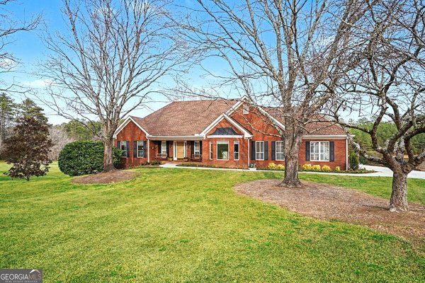 2741 Bonds Lake Road Conyers