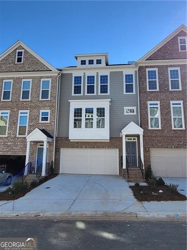 1049 Caruso Drive Buford