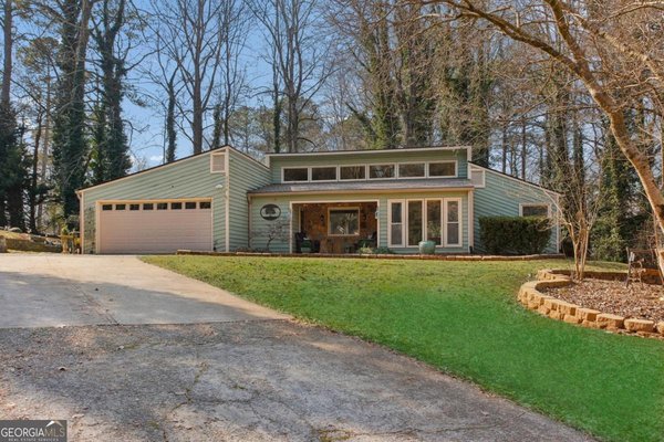 2238 River Trail, Marietta