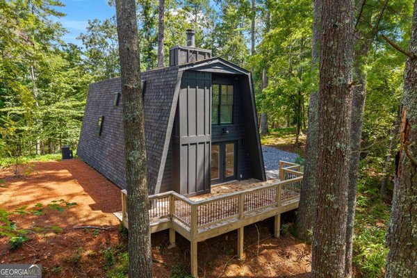 1243 Hooper Road, Cleveland