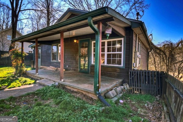 1388 Main Street, Blue Ridge