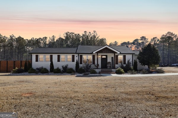 691 Earl North Road Newnan