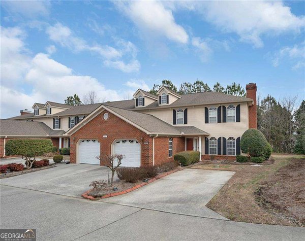 1702 Chestnut Oak Drive, Dalton