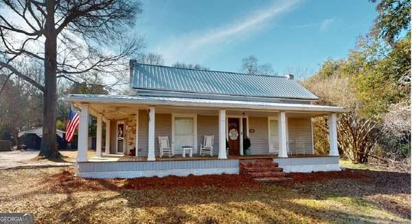 53 Summertown Main Street Midville