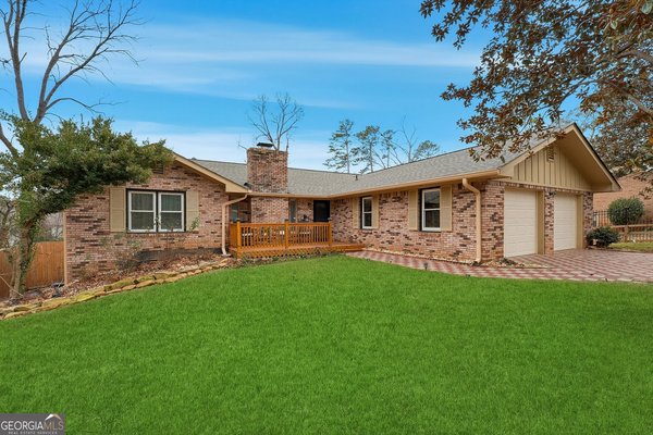 690 Trailwood Drive, Riverdale