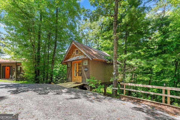 120 Community Hill Drive, Blue Ridge