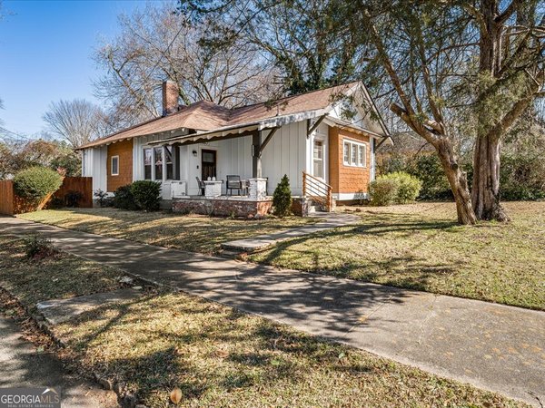 1447 Bryan Avenue, East Point