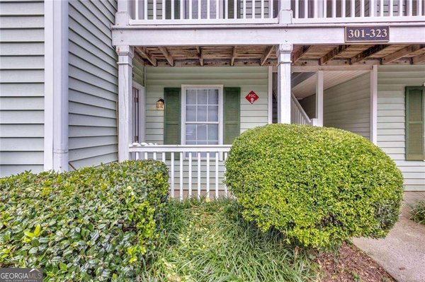 301 Cobblestone Trail, Avondale Estates